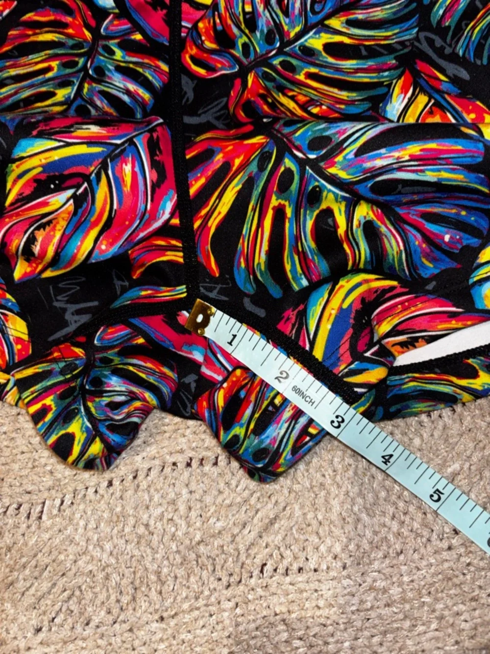 CVG Constantly Varied Gear Tropical Leaf Print Workout Shorts Pockets Medium - Picture 3 of 4